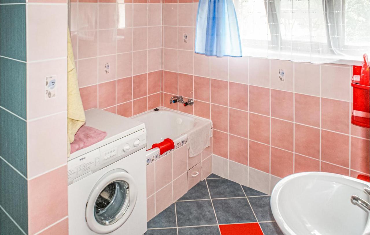 4 Bedroom Amazing Home In Biskupiec Biesowko Екстер'єр фото