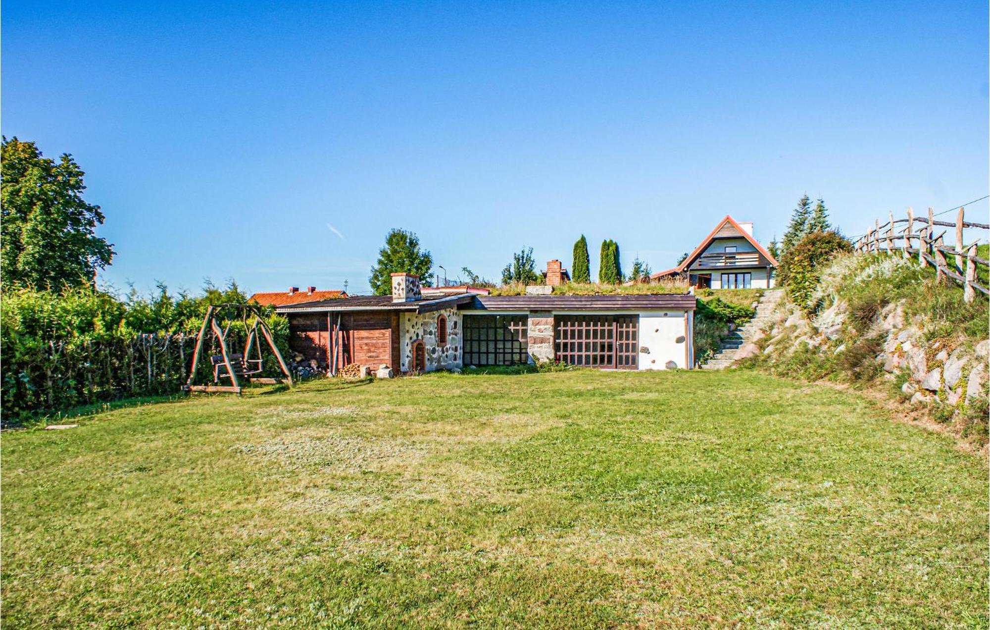 4 Bedroom Amazing Home In Biskupiec Biesowko Екстер'єр фото